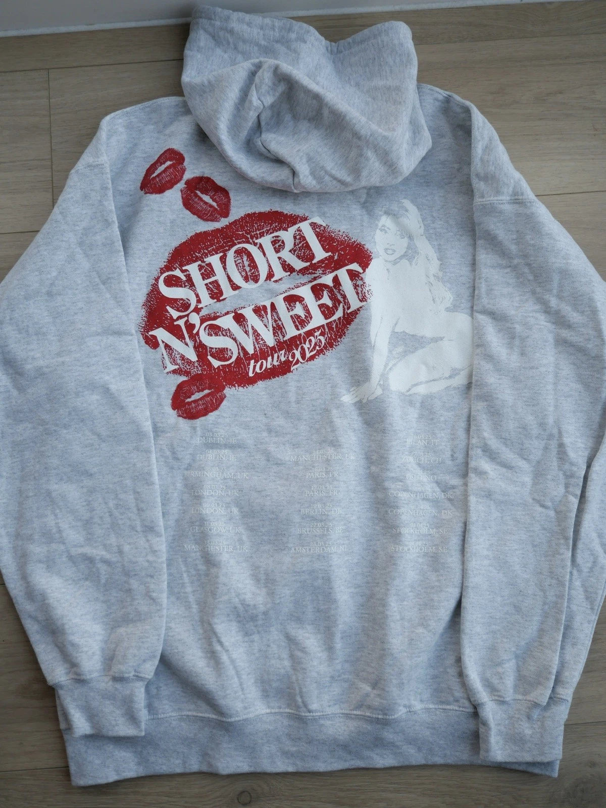OFFICIAL Sabrina Carpenter Short n Sweet Tour 2025 Grey Zip Up Hoodie LARGE