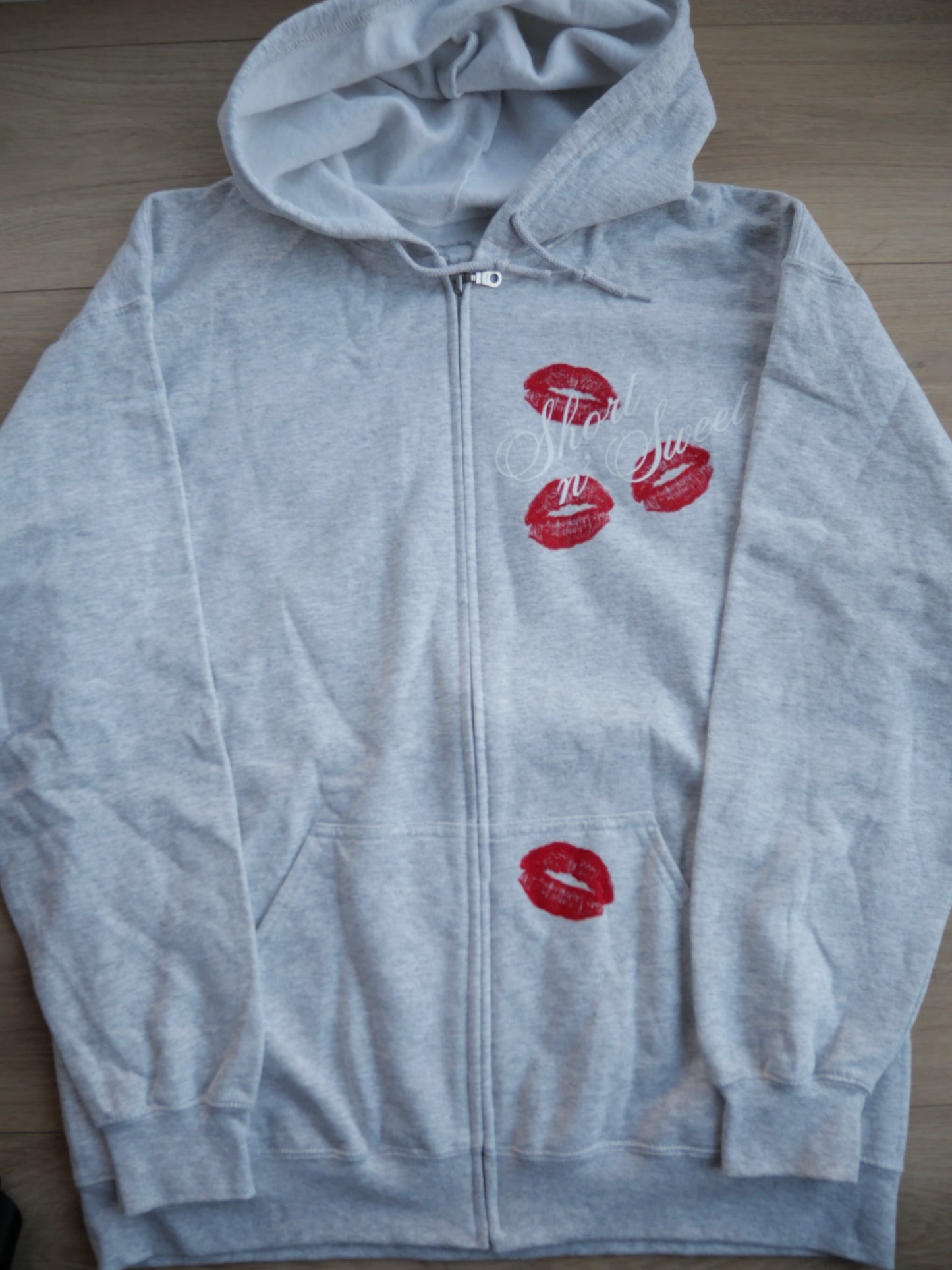 OFFICIAL Sabrina Carpenter Short n Sweet Tour 2025 Grey Zip Up Hoodie Medium